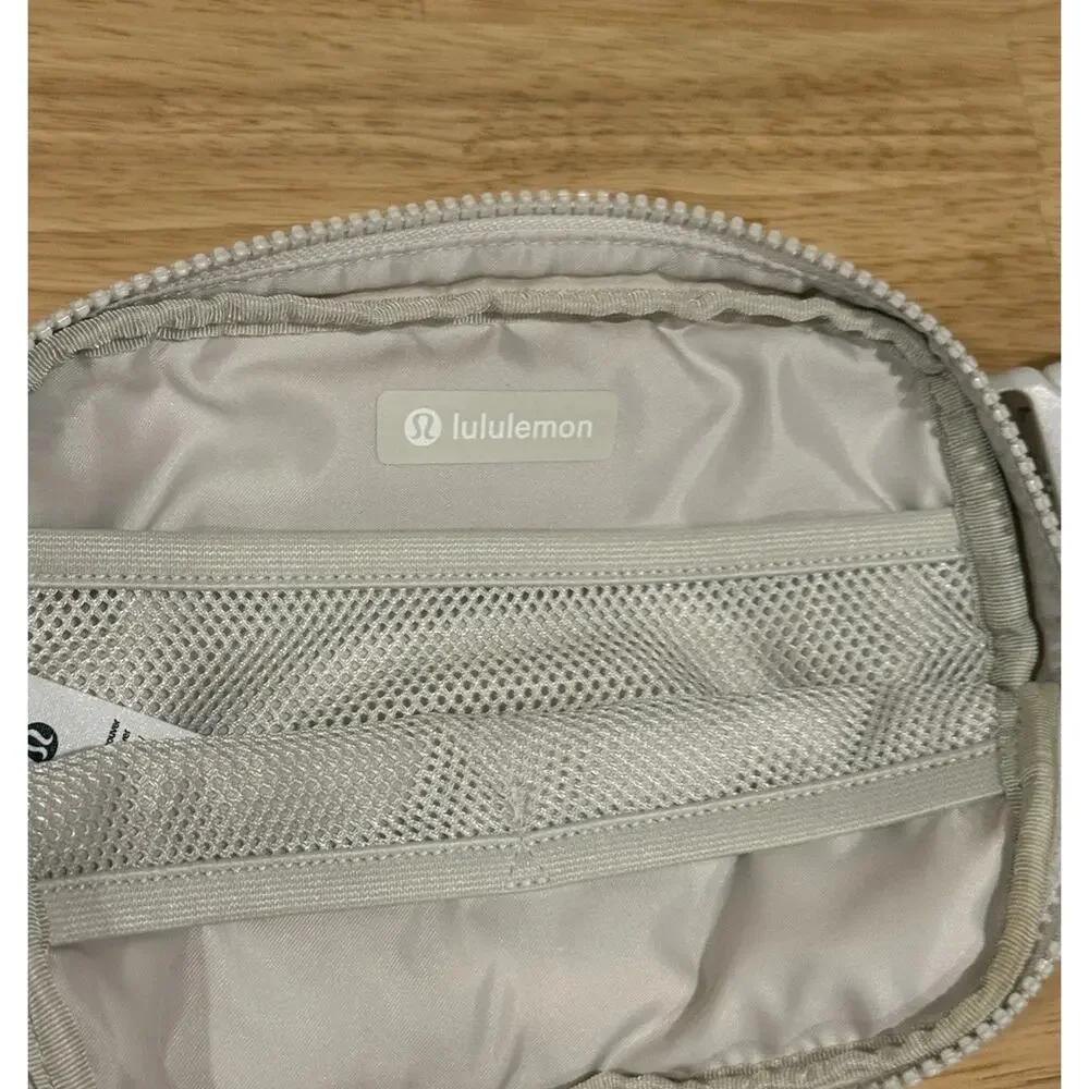 Lululemon Everywhere Belt Bag 1L White Opal Belt Bag Crossbody Fanny Pack OS